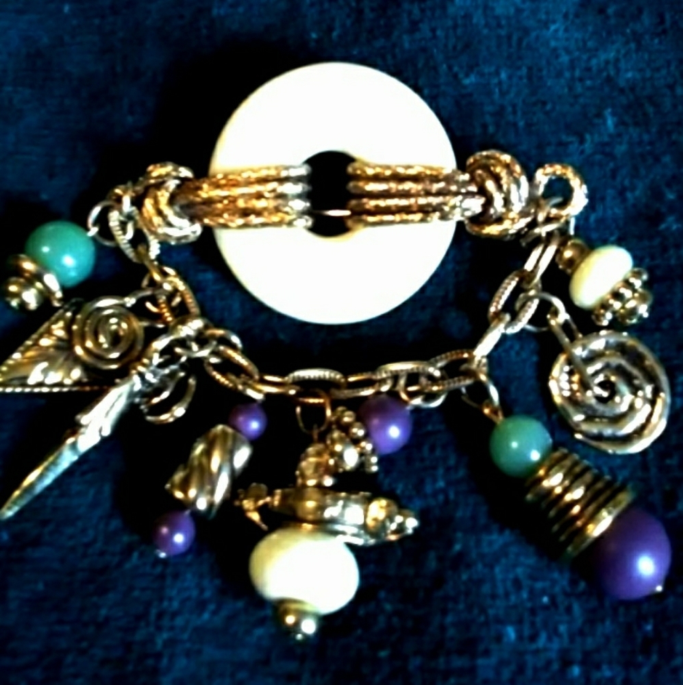 Vintage Chunky Lucite eclectic brooch